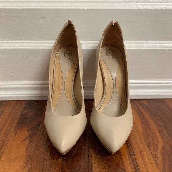 Authentic Alexander McQueen Studded Pumps - Picture 3 of 7